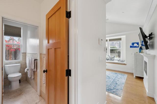 484 Poplar Street, Half Moon Bay CA: https://media.crmls.org/mediaz/13f04541-045e-45fd-b8d3-2282a98a67ce.jpg