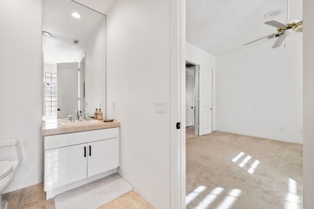 47560 Via Montigo, La Quinta CA: https://media.crmls.org/mediaz/13f09625-76bd-4f83-97ef-6dc81517ca1b.jpg