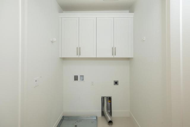 15117 Shore Drive, Los Gatos CA: https://media.crmls.org/mediaz/13f09c33-c651-4ef3-a7d5-50e20448d546.jpg