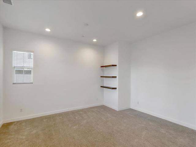 1452 N Harbor Boulevard, Santa Ana CA: https://media.crmls.org/mediaz/13f17038-fff8-4256-a011-c9057d74aa84.jpg