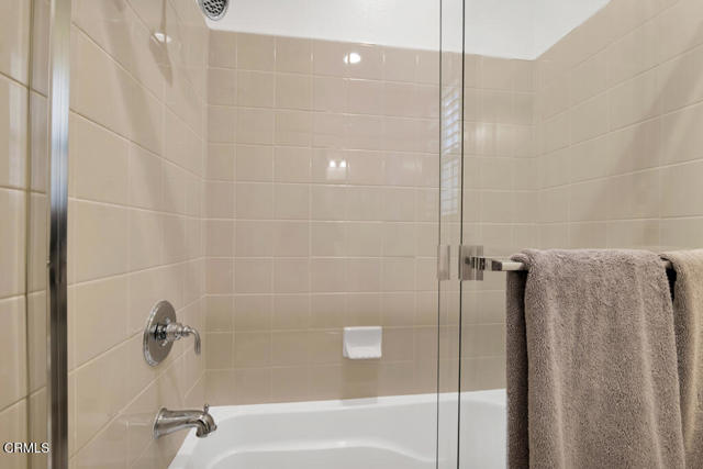 11806 Ricasoli Way, Porter Ranch CA: https://media.crmls.org/mediaz/13f1b4f4-e297-474c-b0eb-e1b2e1405672.jpg
