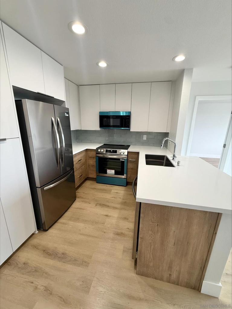 3020 Cowley Way - photo 8