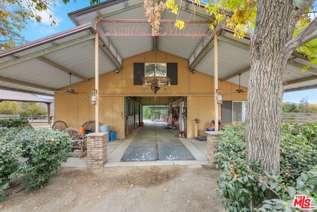805 N Sanderson Avenue, San Jacinto CA: https://media.crmls.org/mediaz/13f30e3b-ea68-4e17-9956-bedae8e407d8.jpg