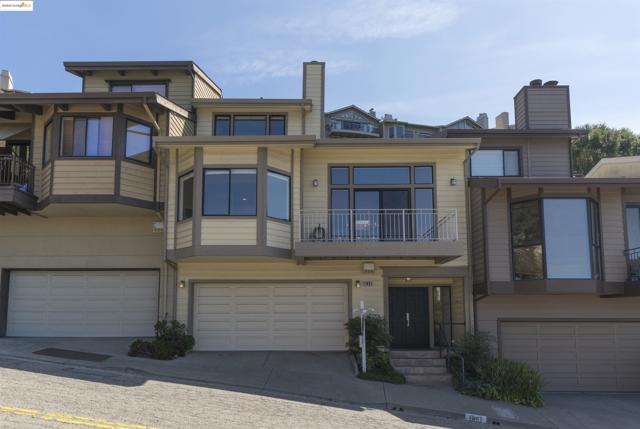 1881 Grand View Drive, Oakland CA: https://media.crmls.org/mediaz/13f3445e-ba32-49b8-971c-4a38a6b0ea21.jpg