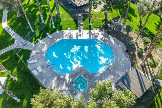 675 N Los Felices Circle W #204, Palm Springs, CA 92262
