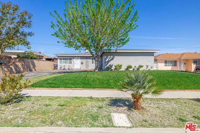 38915 Foxholm Drive, Palmdale, California 93551, 3 Bedrooms Bedrooms, ,2 BathroomsBathrooms,Single Family Residence,For Sale,Foxholm,24383559