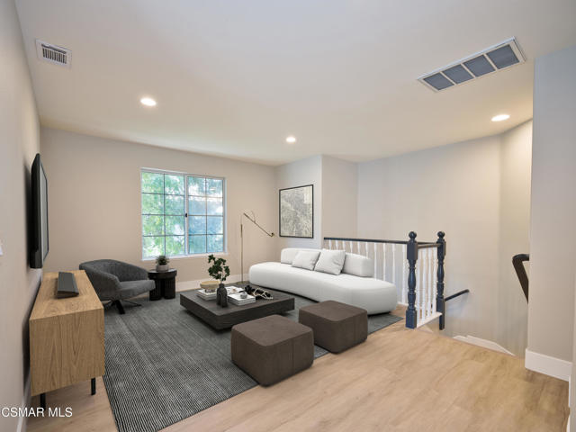 2461 Kirsten Lee Drive, Westlake Village CA: https://media.crmls.org/mediaz/13f3a7fd-6c7d-4dcd-b0ce-ca636c044936.jpg