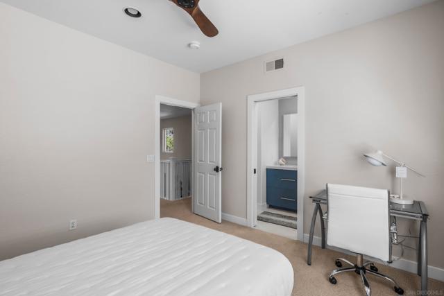 Image 36 of 44 For 923 Merlo Ct