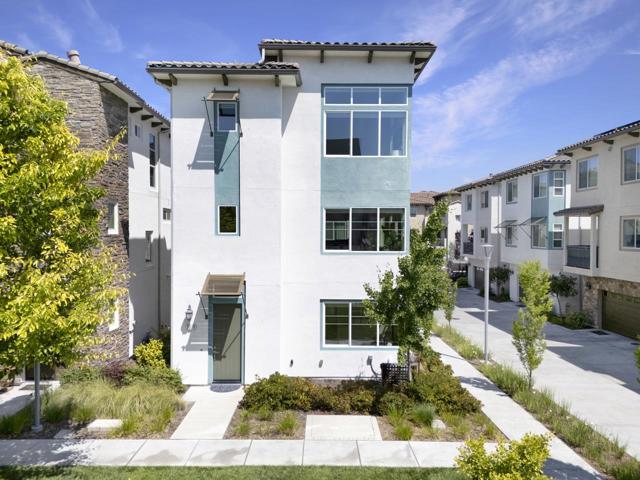 3079 Manuel Loop, San Jose CA: https://media.crmls.org/mediaz/13f4a9e6-eb26-410a-bb7e-a209a8dfbe76.jpg