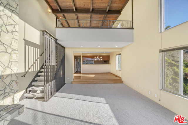 364 Pershing Drive, Playa del Rey CA: https://media.crmls.org/mediaz/13f5bc4c-e334-4ede-ab25-2a2657309cd2.jpg