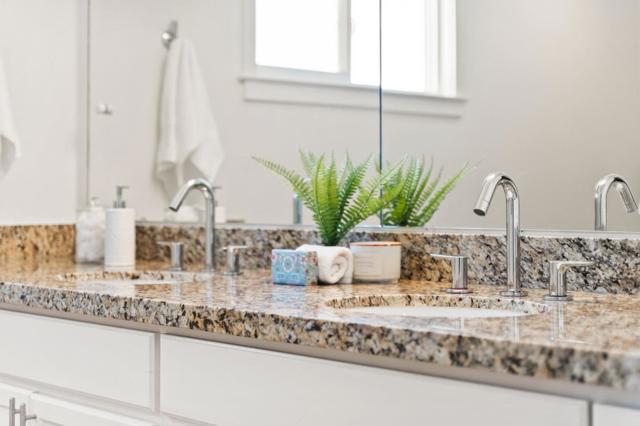 283 Casitas Bulevar, Los Gatos CA: https://media.crmls.org/mediaz/13f63b67-d8b4-4f4e-a7e3-034b99db8104.jpg