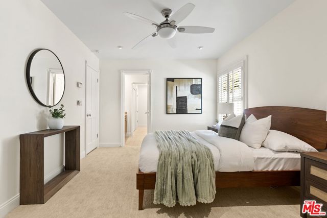 2596 Wallingford Drive, Beverly Hills CA: https://media.crmls.org/mediaz/13f779bd-29c4-4c74-a271-8e442e762601.jpg