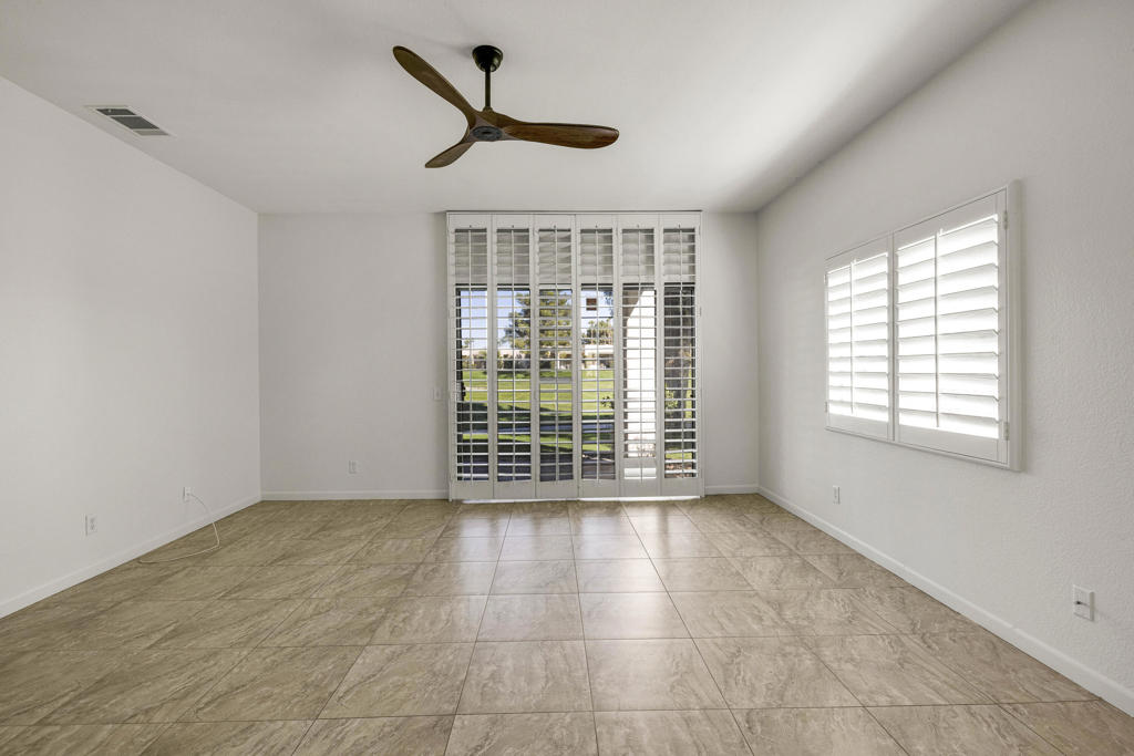 MLS #219137255DA image #2