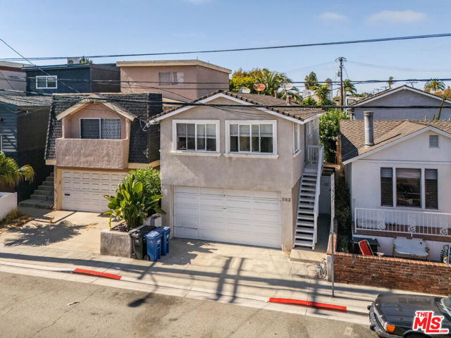563 2nd Street, Hermosa Beach CA: https://media.crmls.org/mediaz/13f8128f-6757-4d71-a2d5-d5e97495ca23.jpg