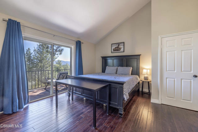 852 Cameron Drive, Big Bear CA: https://media.crmls.org/mediaz/13f873bf-698a-4a8f-8c45-1659b1e8e12a.jpg