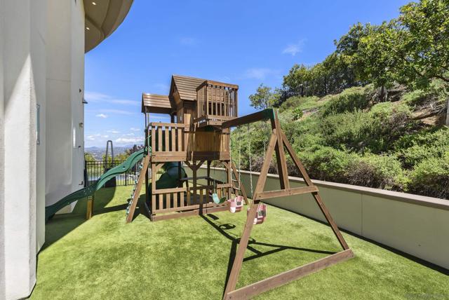 Image 38 of 44 For 13220 Highlands Ranch Rd