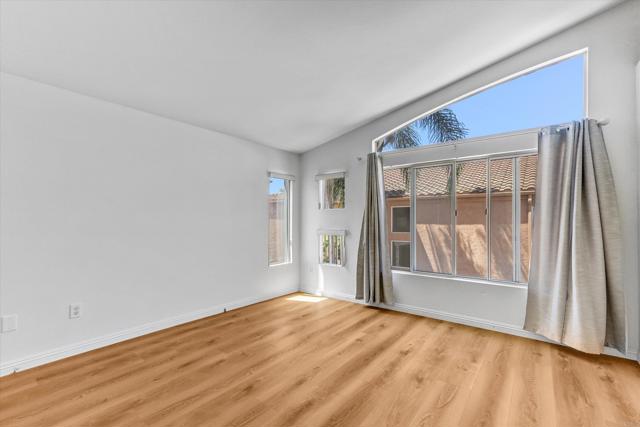 Detail Gallery Image 23 of 31 For 1374 Serena Circle #1,  Chula Vista,  CA 91910 - 3 Beds | 2/1 Baths