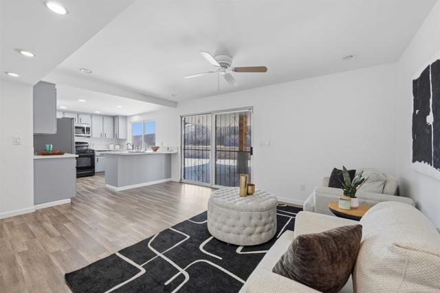 Detail Gallery Image 14 of 43 For 1770 Tooley Cir, San Diego,  CA 92114 - 4 Beds | 3 Baths