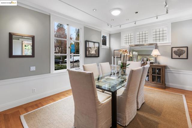 1 Brookside Avenue, Berkeley CA: https://media.crmls.org/mediaz/13fdcf4d-d68b-494e-8d86-fdf57127564d.jpg