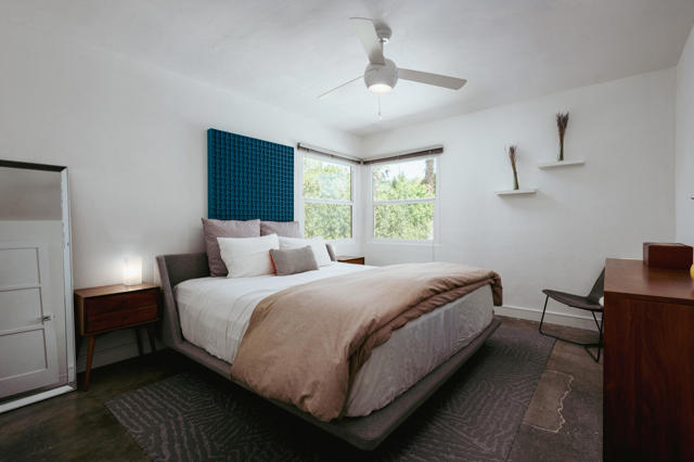 748 N Calle Rolph, Palm Springs, CA 92262