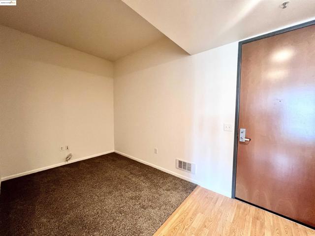 5855 Horton St, Emeryville CA: https://media.crmls.org/mediaz/13ff318b-f674-473a-a524-5e82b6a6145e.jpg