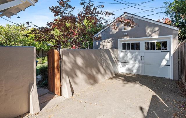 Image 22 of 23 For 350 Velarde Street
