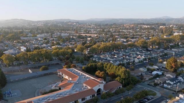 2006 Jubilee Drive, Hayward CA: https://media.crmls.org/mediaz/1400f9b1-ff59-475f-8e40-fc6a96462714.jpg