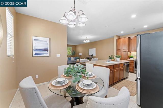 2201 Tsushima St, Hercules CA: https://media.crmls.org/mediaz/14027595-0029-4d48-8391-a381174a9290.jpg