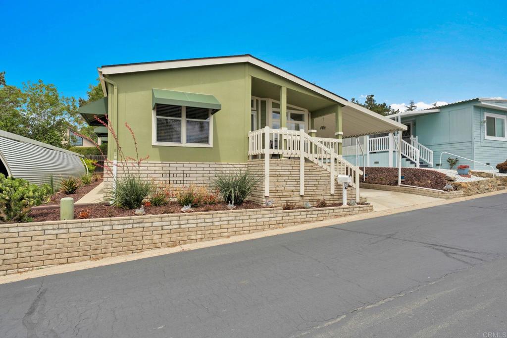 1145 E Barham Dr. - photo 2