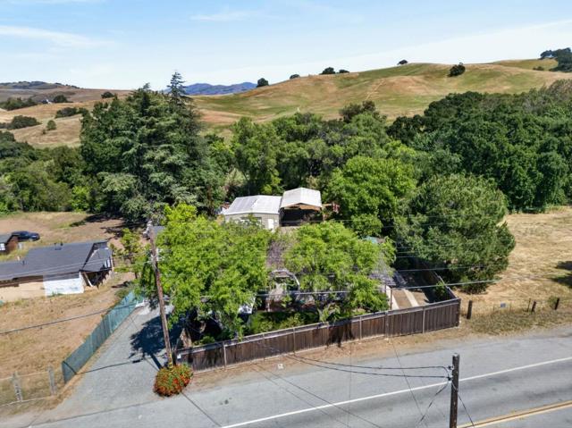 20450 Almaden Road, San Jose CA: https://media.crmls.org/mediaz/1402baa9-f20c-4791-85bd-dd745167e7fa.jpg