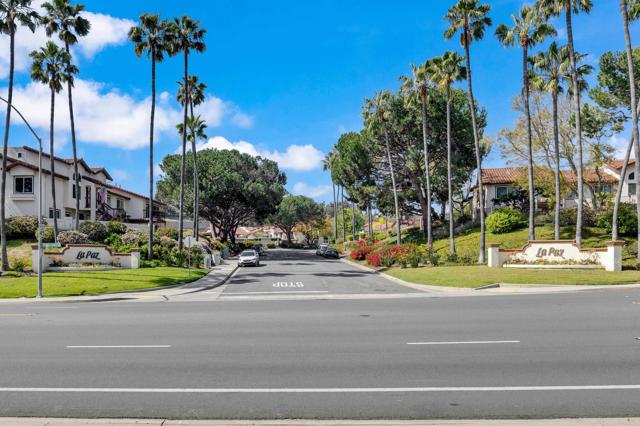 4040 Porte La Paz, San Diego CA: https://media.crmls.org/mediaz/1402f7d5-daed-41a2-8132-cfb4506de20b.jpg