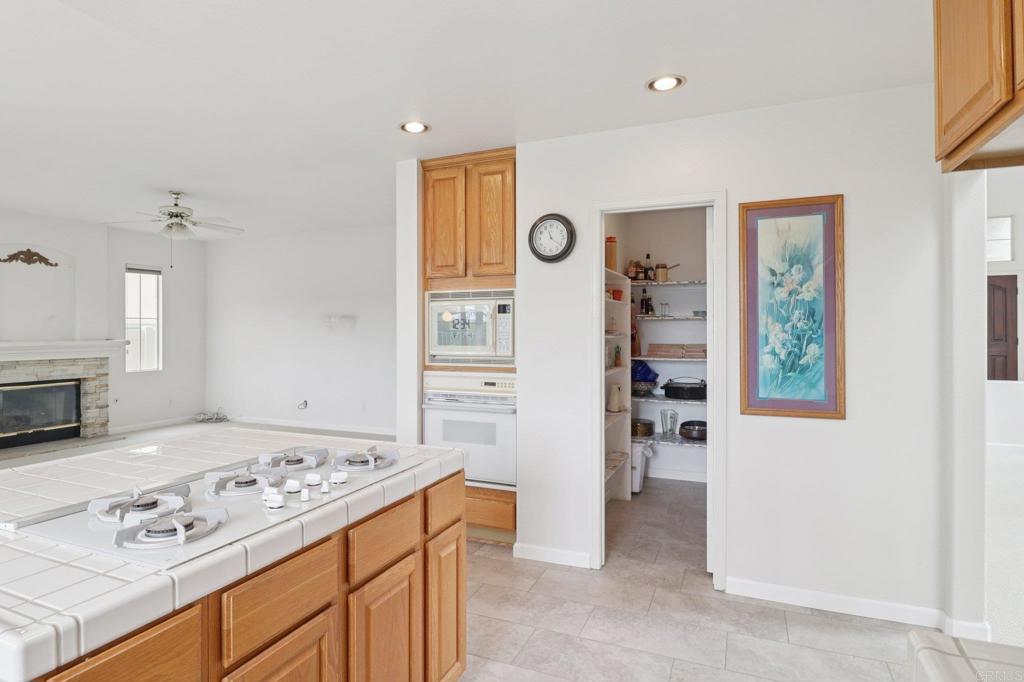 2821 Avenida Valera - photo 17