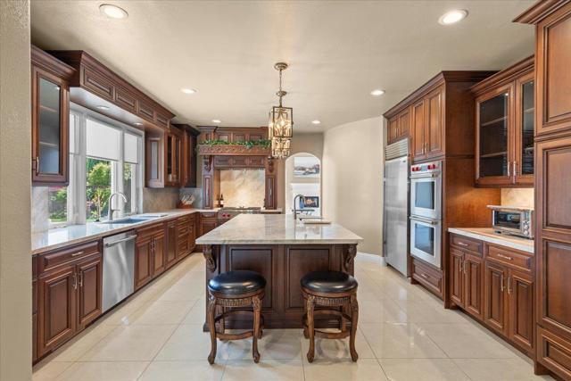834 English Walnut Way, Morgan Hill CA: https://media.crmls.org/mediaz/14030332-b6dc-4123-86a9-5d8d541b9435.jpg