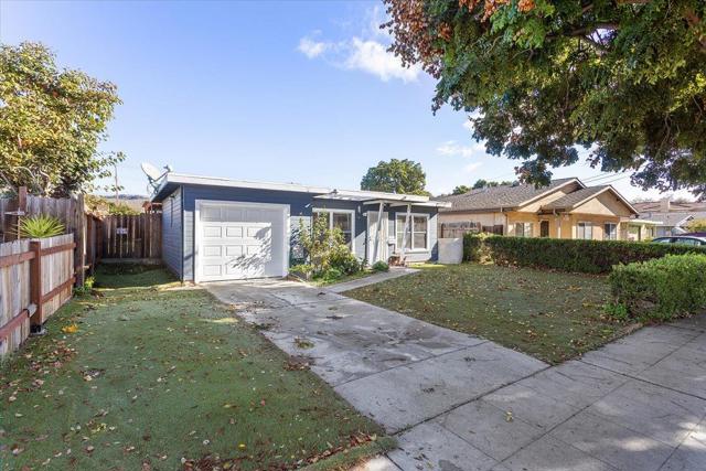 33834 9th Street, Union City CA: https://media.crmls.org/mediaz/140314f0-89b4-4dbc-ad16-2834d29e73b6.jpg