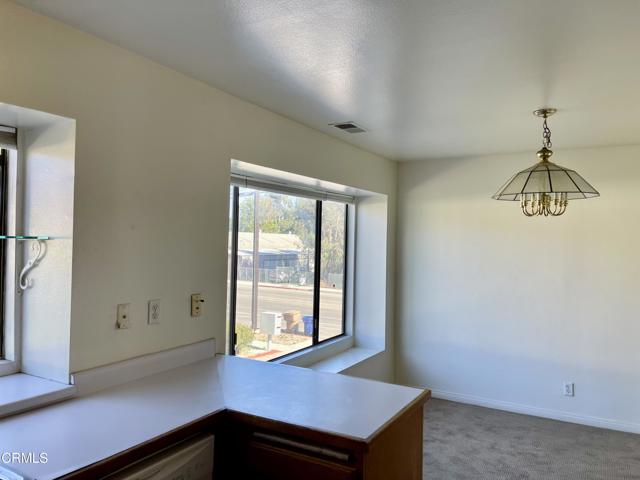 4857 Loma Vista Road, Ventura CA: https://media.crmls.org/mediaz/1403b8e0-ca45-40eb-ad36-a97d4564cb95.jpg