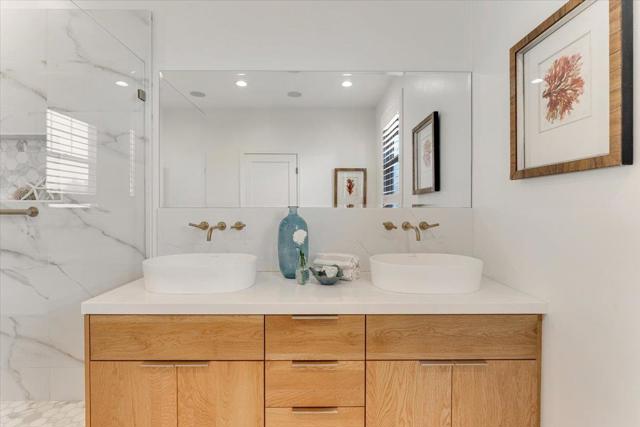 513 Hill Street, Capitola CA: https://media.crmls.org/mediaz/1404601c-14cd-4955-aac2-d54bd476126d.jpg