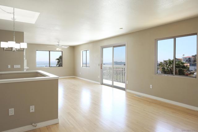 1412 San Miguel Ave, Spring Valley CA: https://media.crmls.org/mediaz/14047aa5-f4c4-447e-8a78-bf0344a82cc2.jpg