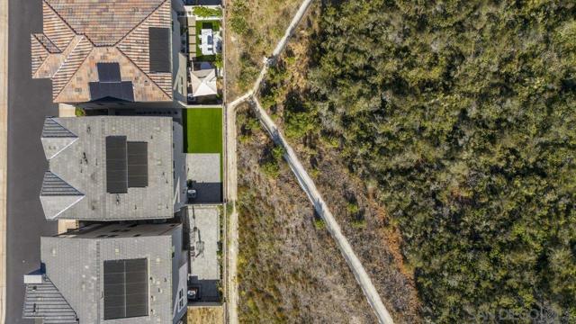 15447 Van Lodensteyn Way, San Diego CA: https://media.crmls.org/mediaz/1405f9ba-33be-4a4f-b85c-b28520a05f7d.jpg