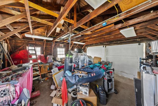 584585 Monterey Road, Morgan Hill CA: https://media.crmls.org/mediaz/14068d67-0754-42f9-a7dc-9e9986e06f4b.jpg