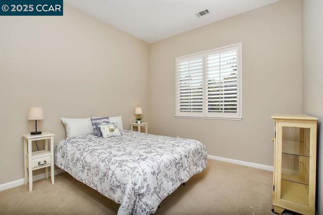 2560 Risebridge Ct, Brentwood CA: https://media.crmls.org/mediaz/1407feb2-c79d-445e-94a9-5def87b63b29.jpg