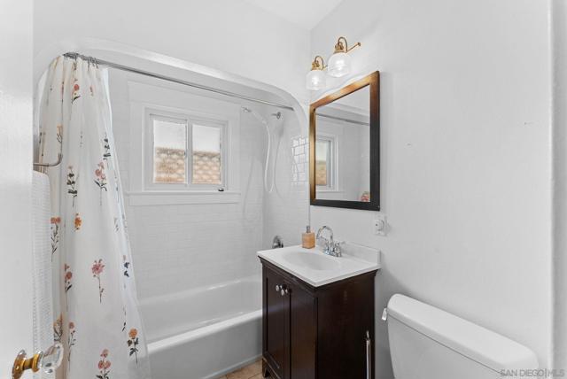 4479 38th Street, San Diego CA: https://media.crmls.org/mediaz/14082919-c76b-4576-ba98-1e43cbfcf84f.jpg