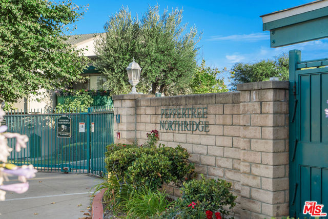 18524 Mayall Street, Northridge CA: https://media.crmls.org/mediaz/140888e0-0c50-4d7e-b178-d340bef2eb6e.jpg