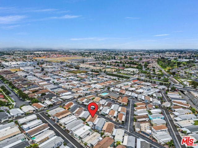 235 S Beach Boulevard, Anaheim CA: https://media.crmls.org/mediaz/14089033-a7dd-4de0-a383-de1987376eed.jpg