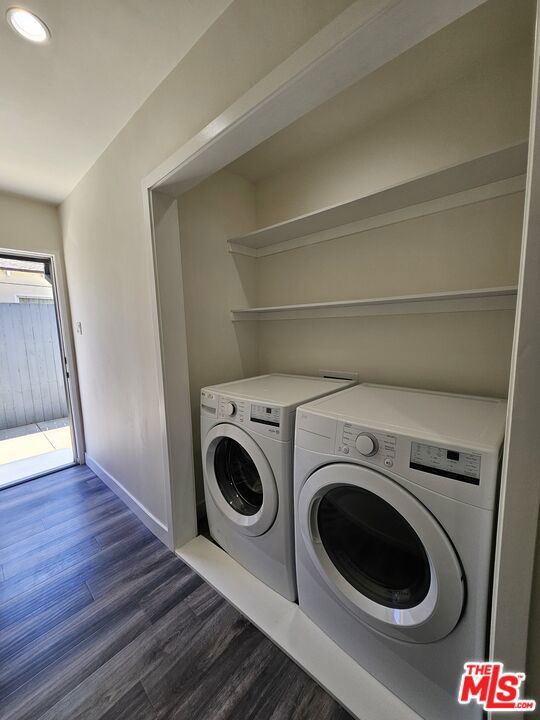 4031 Brunswick Avenue, Los Angeles CA: https://media.crmls.org/mediaz/1408f049-fa68-4de6-a9ef-9138db180cb4.jpg