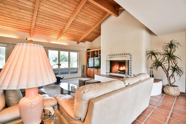 181 Montezuma Dr, Borrego Springs CA: https://media.crmls.org/mediaz/140948e6-f4b4-4f4d-97f8-592079b0d83c.jpg