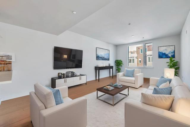 501 Hudson Avenue, San Francisco CA: https://media.crmls.org/mediaz/14095316-8efa-4dbd-8ace-63e219749ed8.jpg
