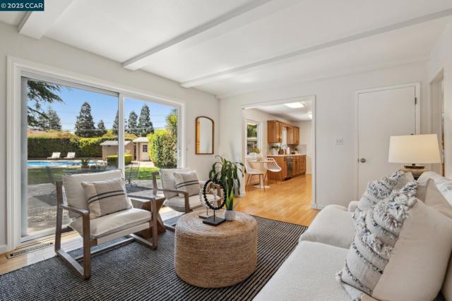Image 18 of 60 For 3044 Santa Maria Dr