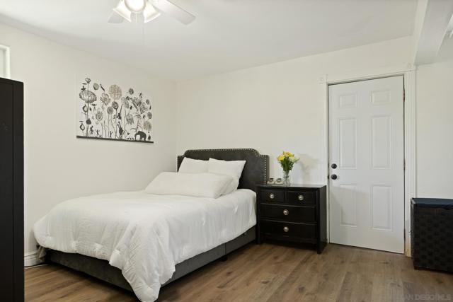 1141 Grass Valley Road, Lake Arrowhead CA: https://media.crmls.org/mediaz/1409e04c-7d97-4751-8de7-e9ccabb18e46.jpg
