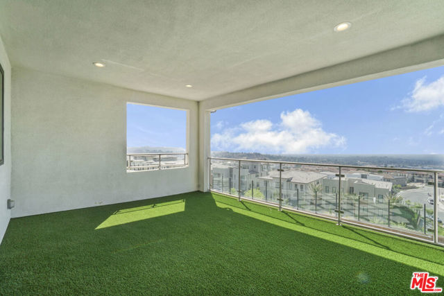20188 W Marlow Lane, Porter Ranch CA: https://media.crmls.org/mediaz/140b4aef-3bc1-4cec-87b2-795df2539229.jpg