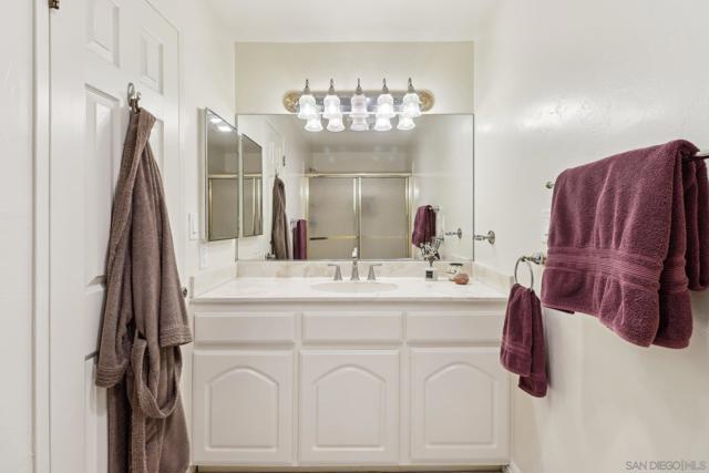 2090 Alta Vista Drive, Vista CA: https://media.crmls.org/mediaz/140cb414-ddd1-4cf8-b9c7-46a0efeddad1.jpg